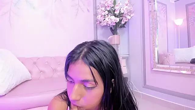 Jessgarcia_ from StripChat is Freechat