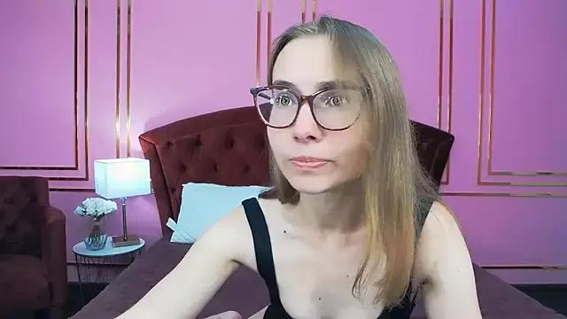 JessieJuss from StripChat is Freechat