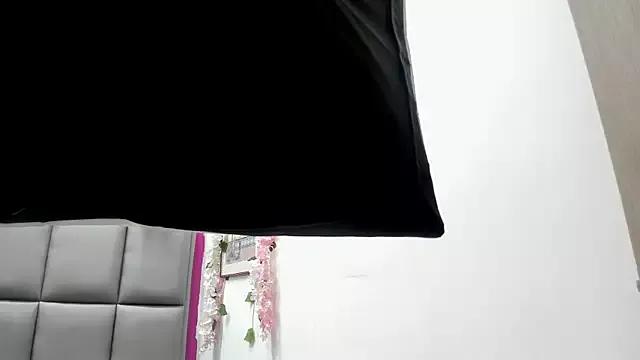 JESSYCORTES from StripChat is Freechat