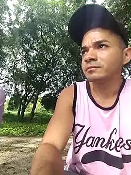 Photos of Jhon-big-cock from StripChat is Freechat