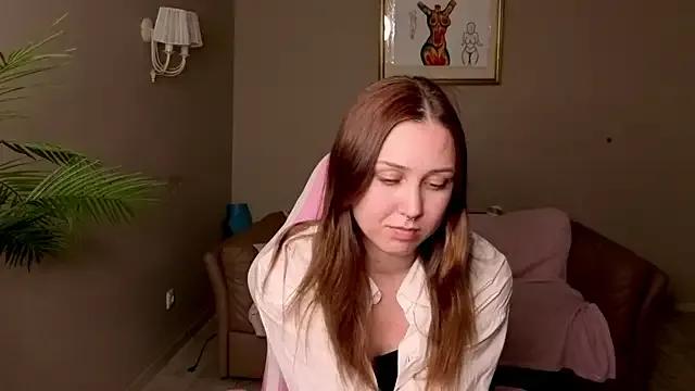 JoanDowey from StripChat is Freechat