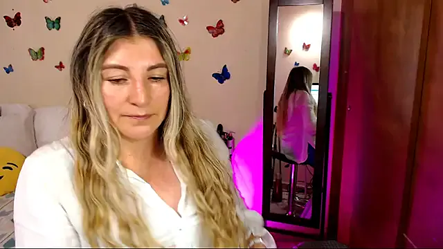 Avatar of Jolie-Mature