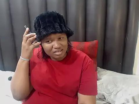 JUICEYLIPS333 from StripChat is Freechat