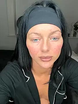 juicylucie from StripChat is Freechat