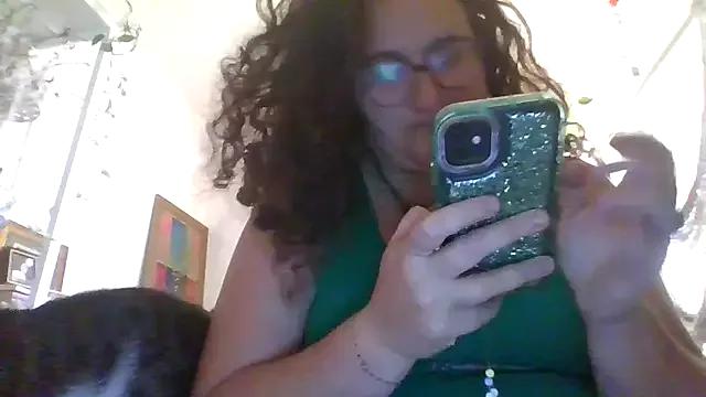 juicyrubies from StripChat is Freechat