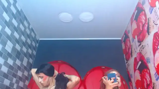 Avatar of julessxcharlotte