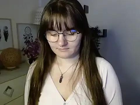 Julie_Diamond from StripChat is Freechat