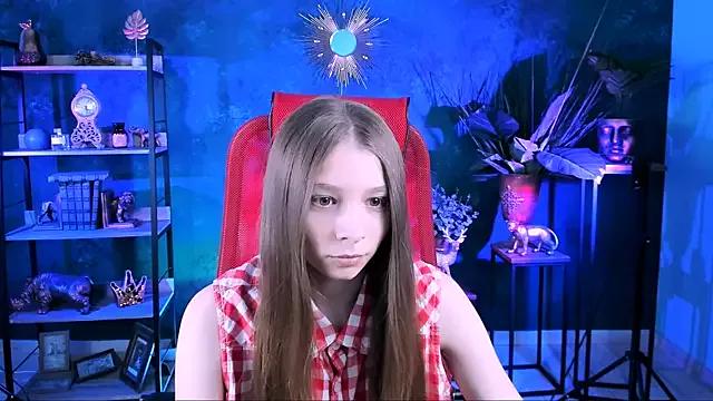 JulieDaniel from StripChat is Freechat