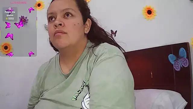 Julieta_Big from StripChat is Freechat
