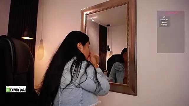 julieta_miller01 from StripChat is Freechat