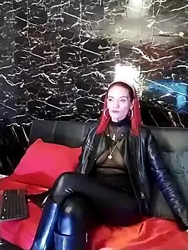 Try our girls live displays and explore the company of endless strippers, with beautiful physiques, vibrating toys and more.
