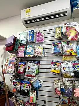 Try our girls live displays and explore the company of endless strippers, with beautiful physiques, vibrating toys and more.