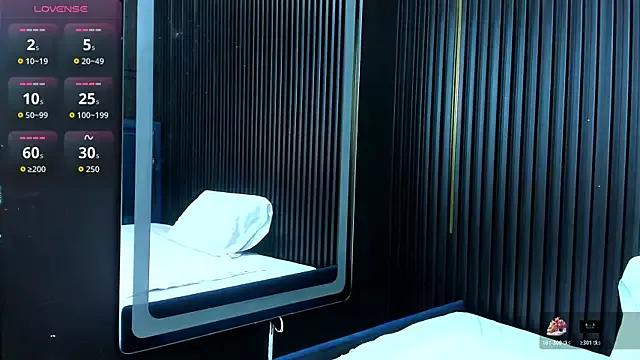 JuliethCruz_ from StripChat is Freechat