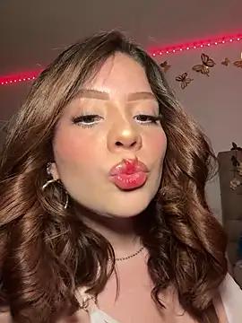 Jullieetta from StripChat