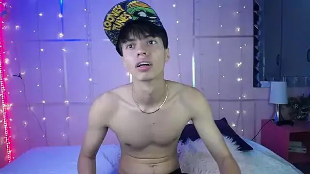 Justin_gray_ from StripChat is Freechat