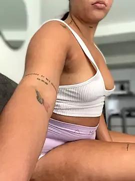 Try our girls live displays and explore the company of endless strippers, with beautiful physiques, vibrating toys and more.