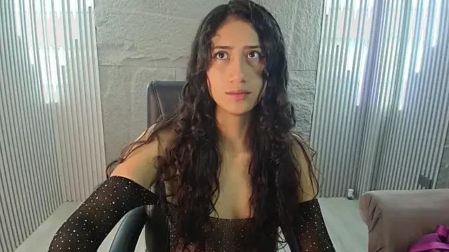 Try our girls live displays and explore the company of endless strippers, with beautiful physiques, vibrating toys and more.