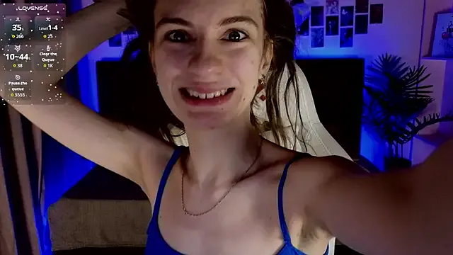 kaleriyaa_ — Tease and flash my hotty panties