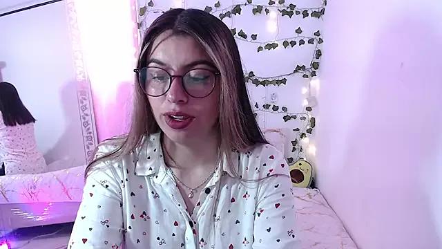 kamillew from StripChat is Freechat