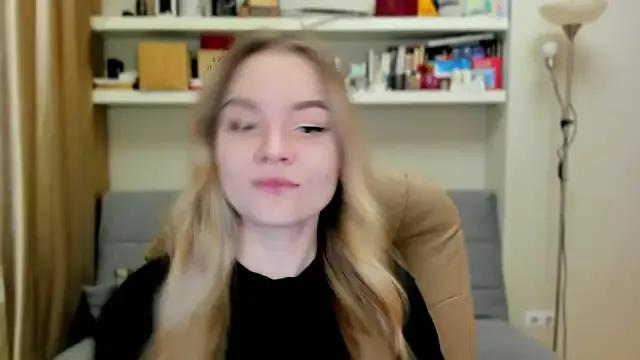 Kara_Smith_ from StripChat is Freechat