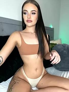 Checkout our live brunette streamers from our Custom and Multi clubs and check out exclusive access to highly interactive content, such as physique, hair, titties, punani type and many more.