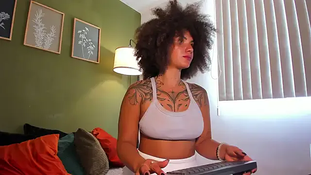 karlye_5 — Freechat on StripChat