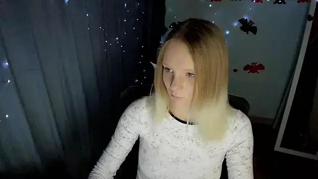 Try our girls live displays and explore the company of endless strippers, with beautiful physiques, vibrating toys and more.