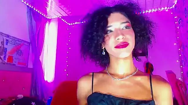 Try our girls live displays and explore the company of endless strippers, with beautiful physiques, vibrating toys and more.