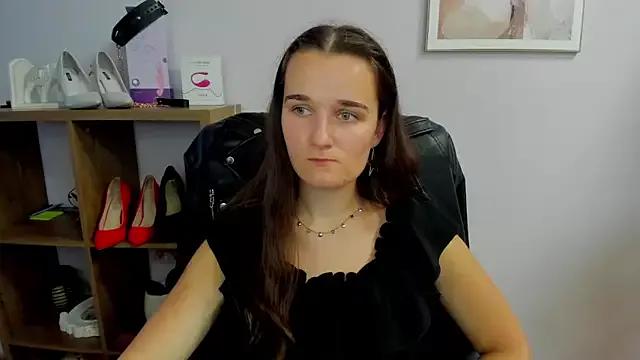 Try our girls live displays and explore the company of endless strippers, with beautiful physiques, vibrating toys and more.