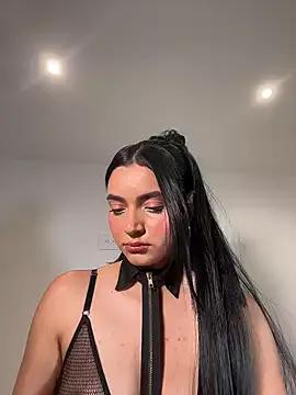Try our girls live displays and explore the company of endless strippers, with beautiful physiques, vibrating toys and more.