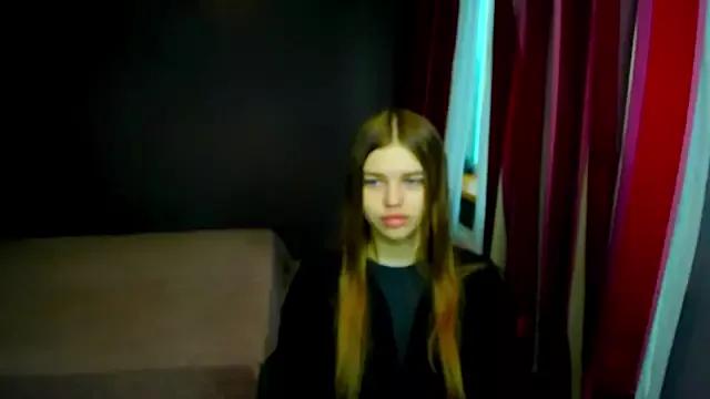 KateSantanas from StripChat is Freechat