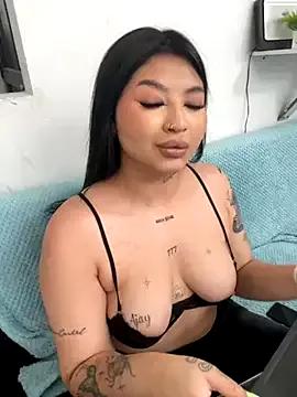 Kateyes from StripChat is Freechat