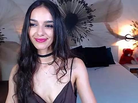 KatherineBisou from StripChat is Freechat