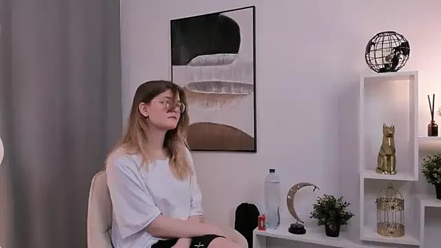 KatieCantrell from StripChat is Freechat