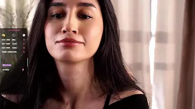 Try our girls live displays and explore the company of endless strippers, with beautiful physiques, vibrating toys and more.