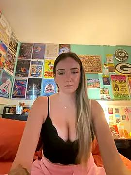 Try our girls live displays and explore the company of endless strippers, with beautiful physiques, vibrating toys and more.