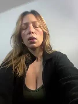 KayWilliamss from StripChat is Freechat