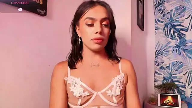 Keendaall_Fox from StripChat