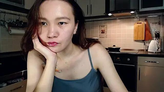 Kelly_Yon from StripChat is Freechat