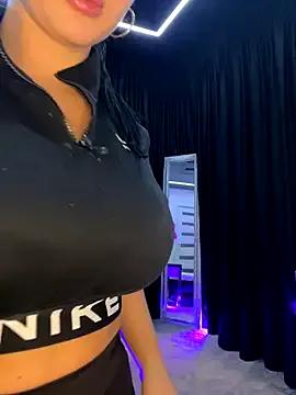 Try our girls live displays and explore the company of endless strippers, with beautiful physiques, vibrating toys and more.
