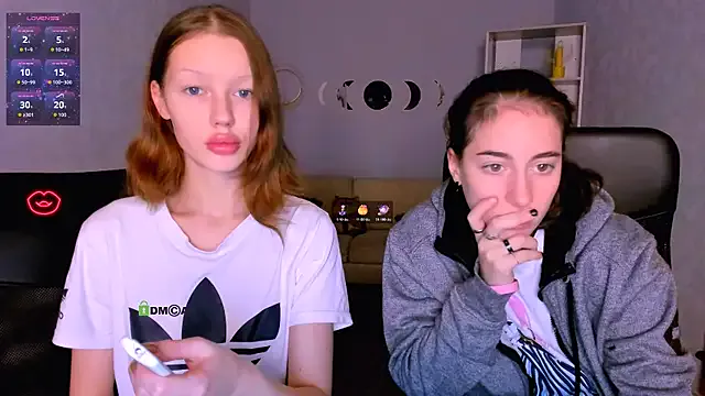 khloebeauty — handbra