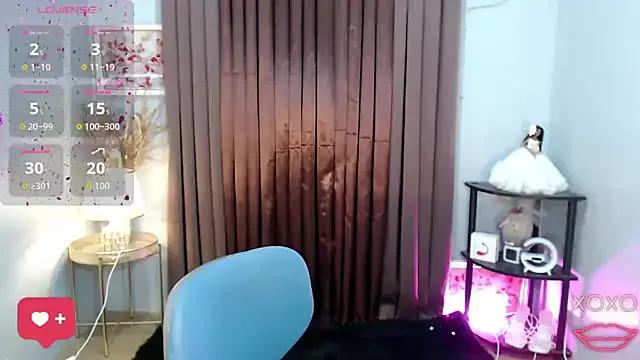 Try our girls live displays and explore the company of endless strippers, with beautiful physiques, vibrating toys and more.