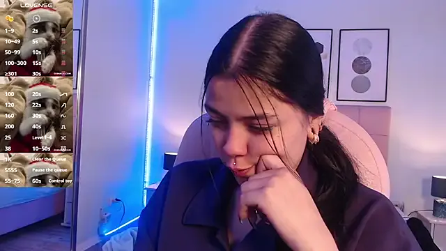 KikiVelvet — B E S I T O S K I S S E S  