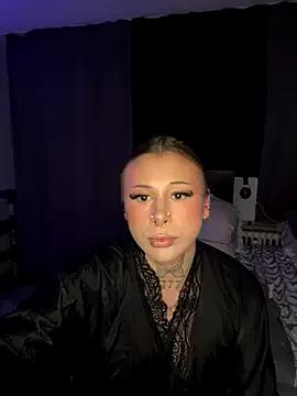 Try our girls live displays and explore the company of endless strippers, with beautiful physiques, vibrating toys and more.