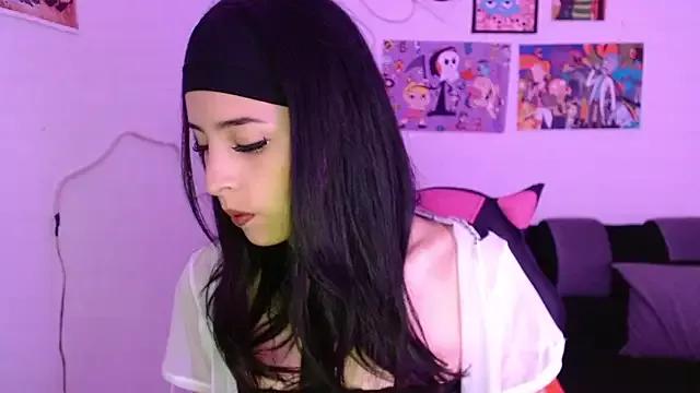 Try our girls live displays and explore the company of endless strippers, with beautiful physiques, vibrating toys and more.