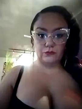 Try our girls live displays and explore the company of endless strippers, with beautiful physiques, vibrating toys and more.