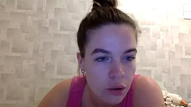 kiralowem from StripChat is Freechat