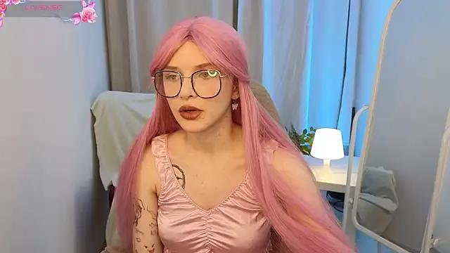 Try our girls live displays and explore the company of endless strippers, with beautiful physiques, vibrating toys and more.