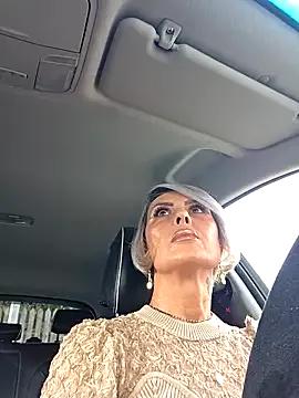 Try our girls live displays and explore the company of endless strippers, with beautiful physiques, vibrating toys and more.