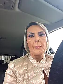 KirraWhite from StripChat is Freechat